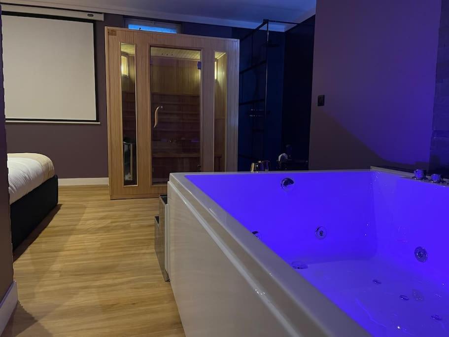 Le Cocon Des Granges - Suite Sauna Jaccuzi Spa Bonnieres-sur-Seine Buitenkant foto